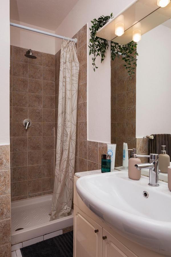 Residence San Raffaele 1 ميلان المظهر الخارجي الصورة